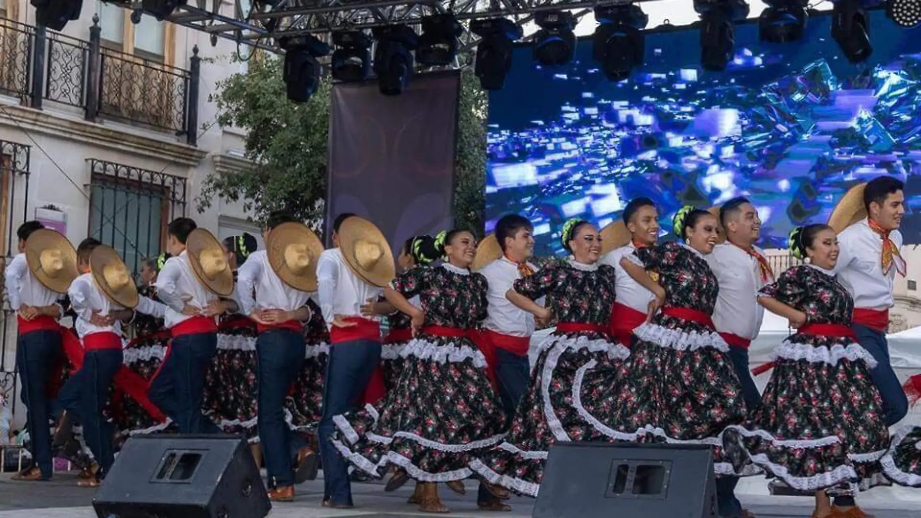 Desfile, conciertos y mucho México en el Festival del Mariachi